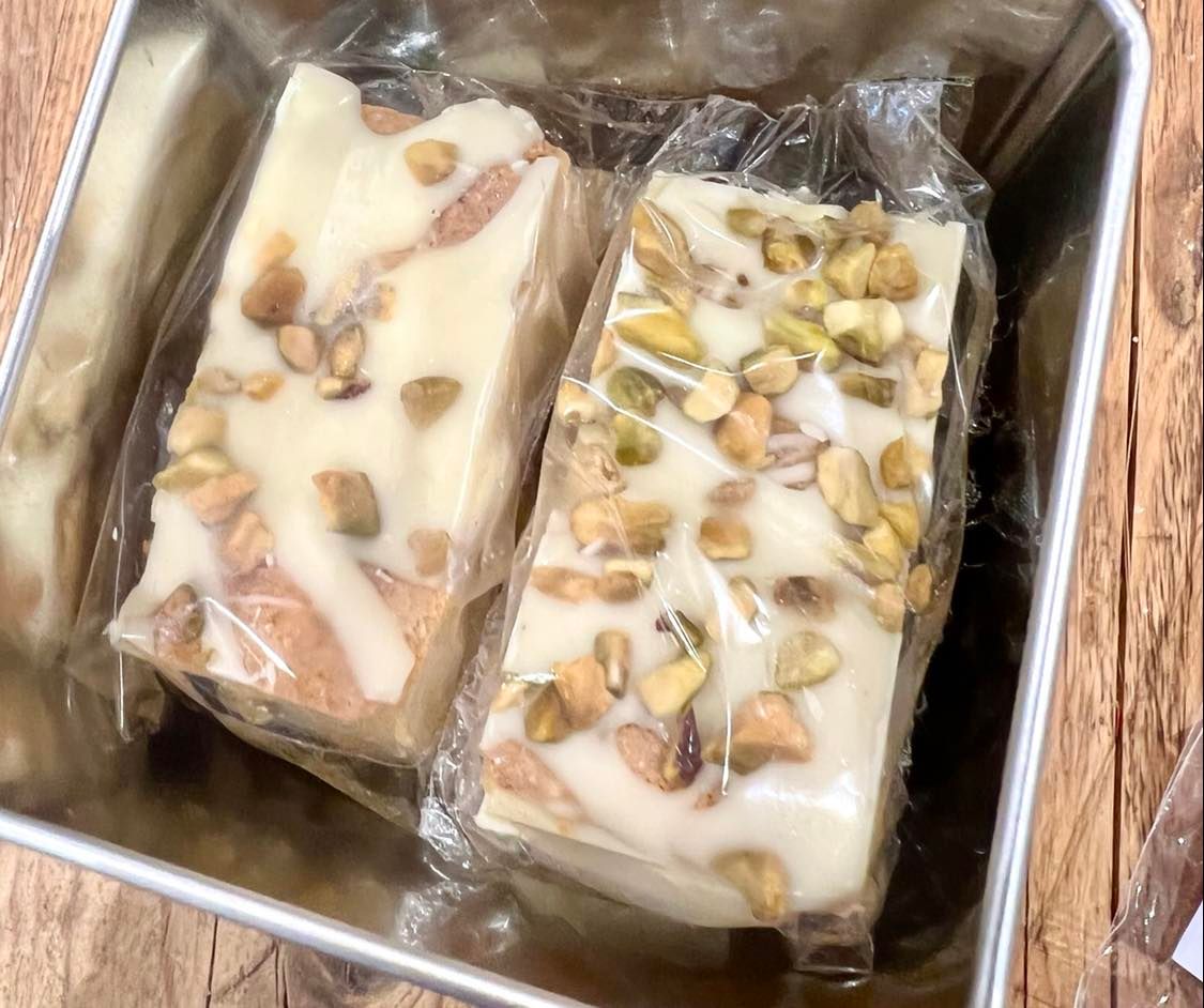Picture of Lemon, Pistachio and White Chocolate Blondie